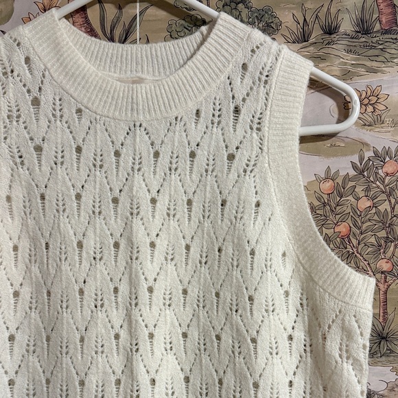 Universal Thread Cream Sleeveless Knit Tank Top - Picture 3 of 6